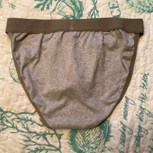 Light grey, brief with tan waist band, large - Picture 4 of 5